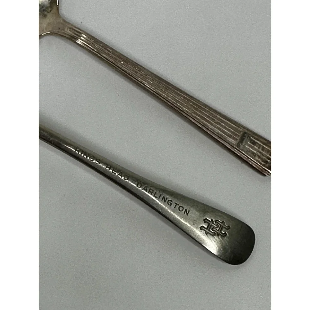 Vtg Hilton Kings Head Darlington Hotel Pennsylvania Spoon Set of 2
